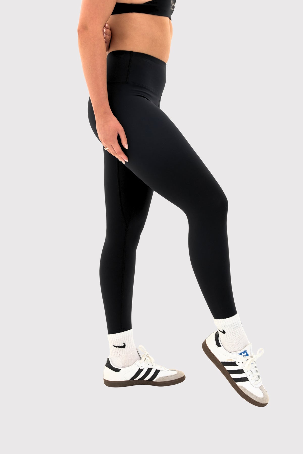 SCULPTING CROSS-OVER WAIST