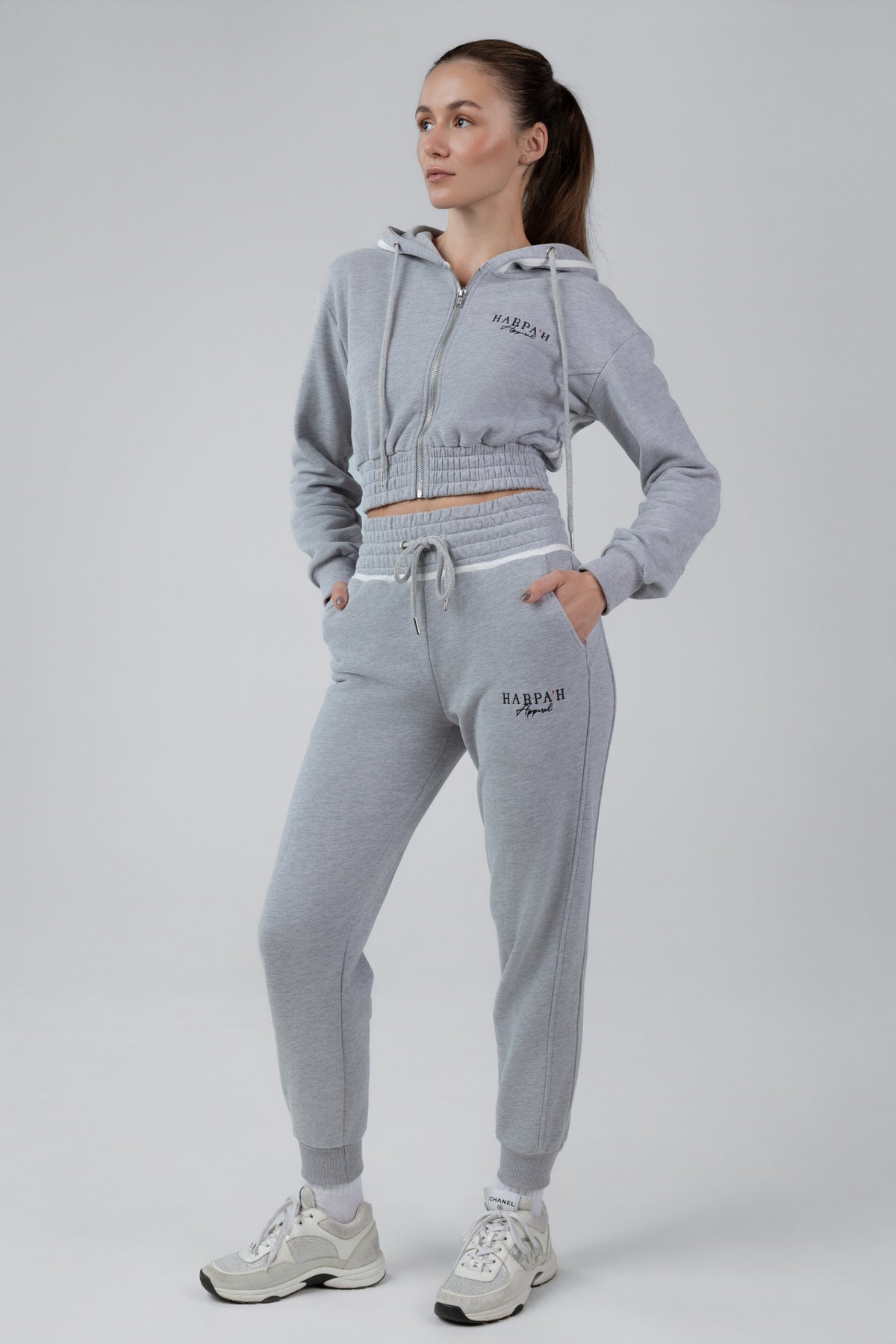 jogger pants