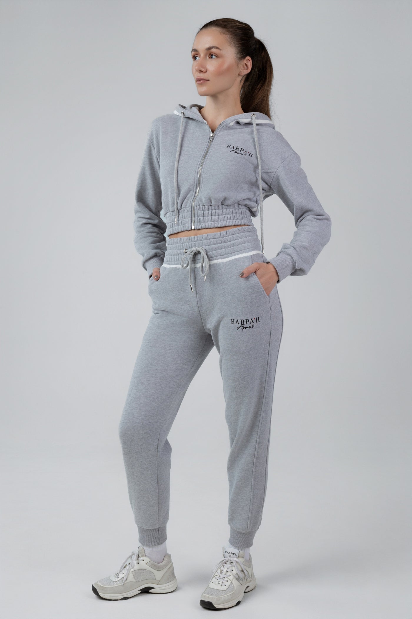 jogger pants