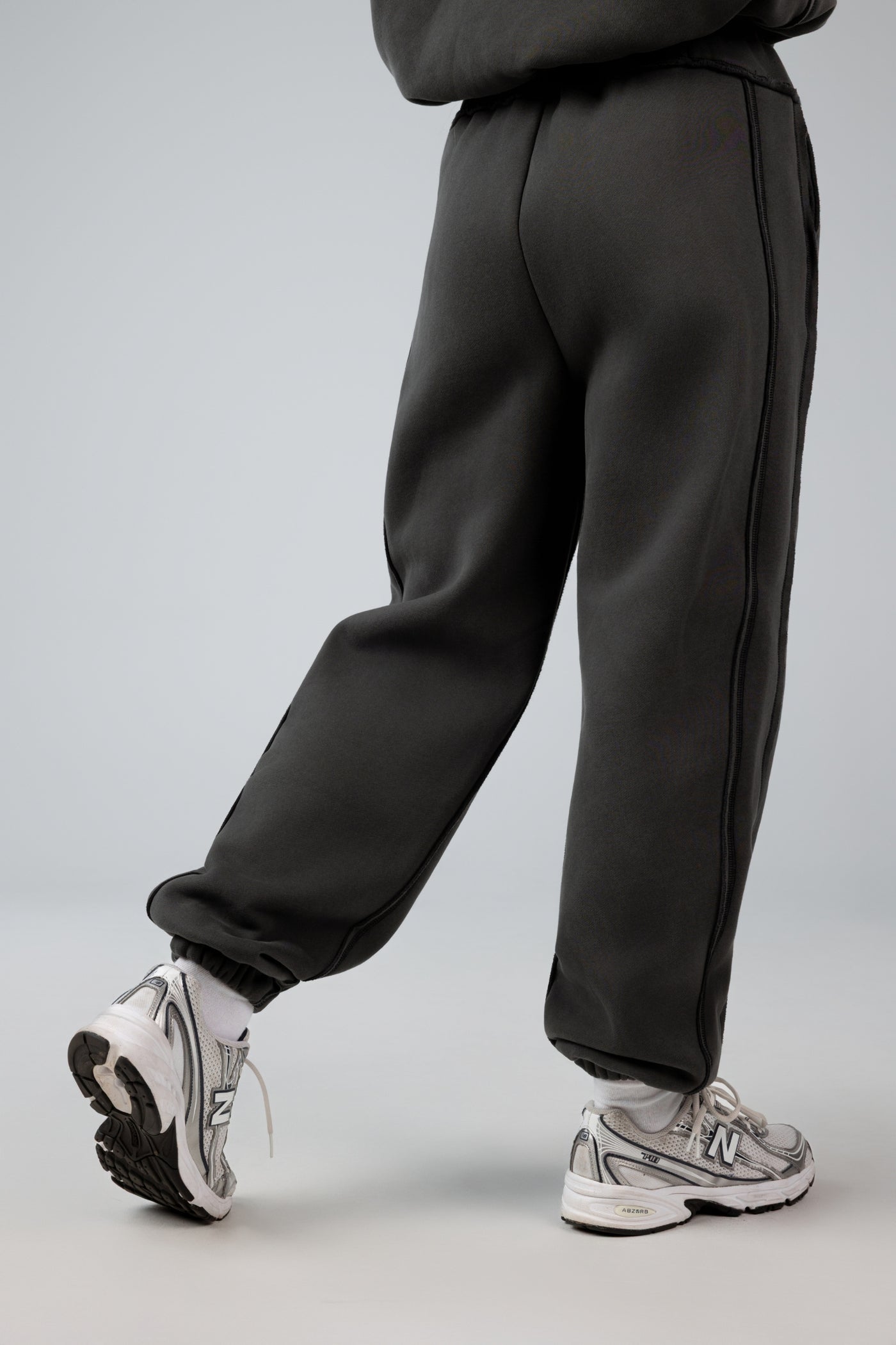 wide leg sweatpants
