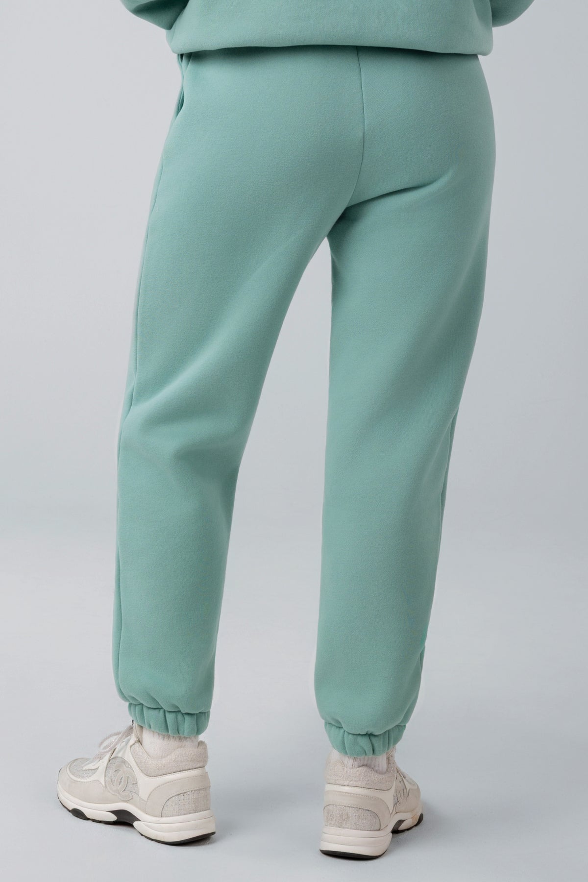 jogger pants