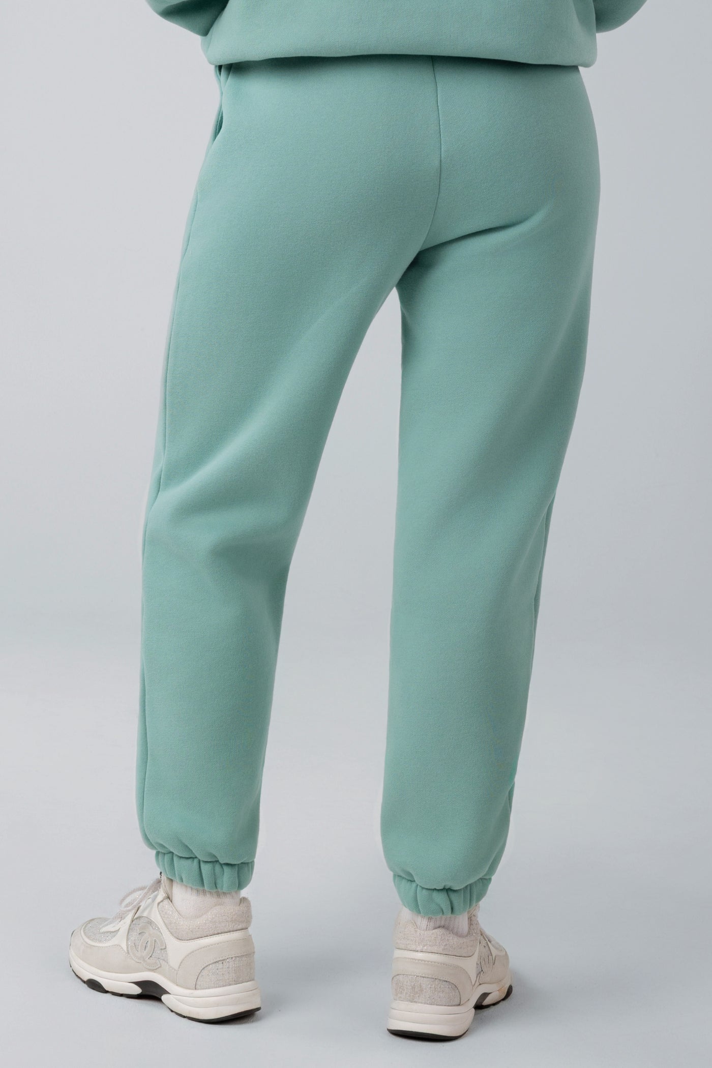 jogger pants